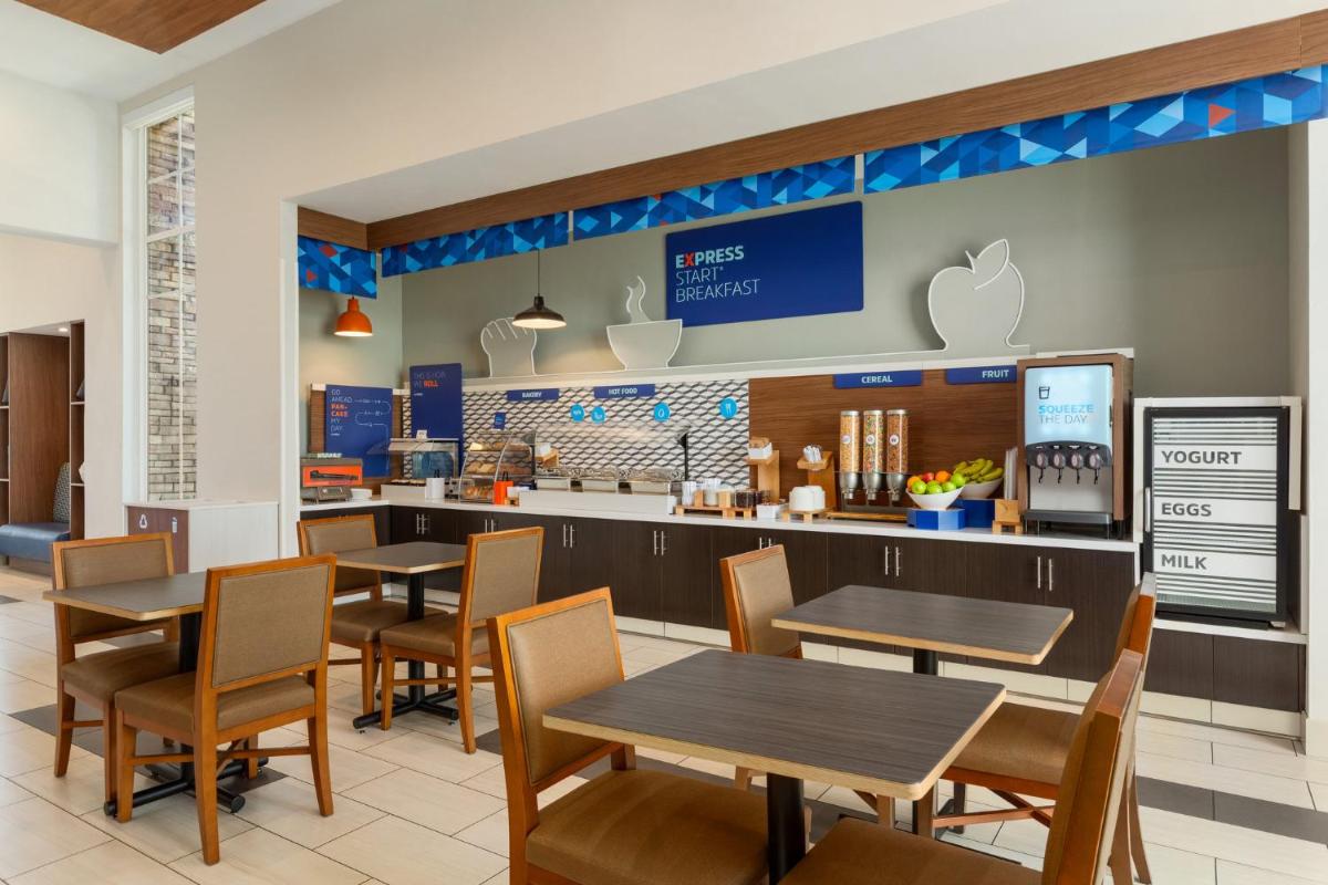 Holiday Inn Express- West Sacramento by IHG - Housity