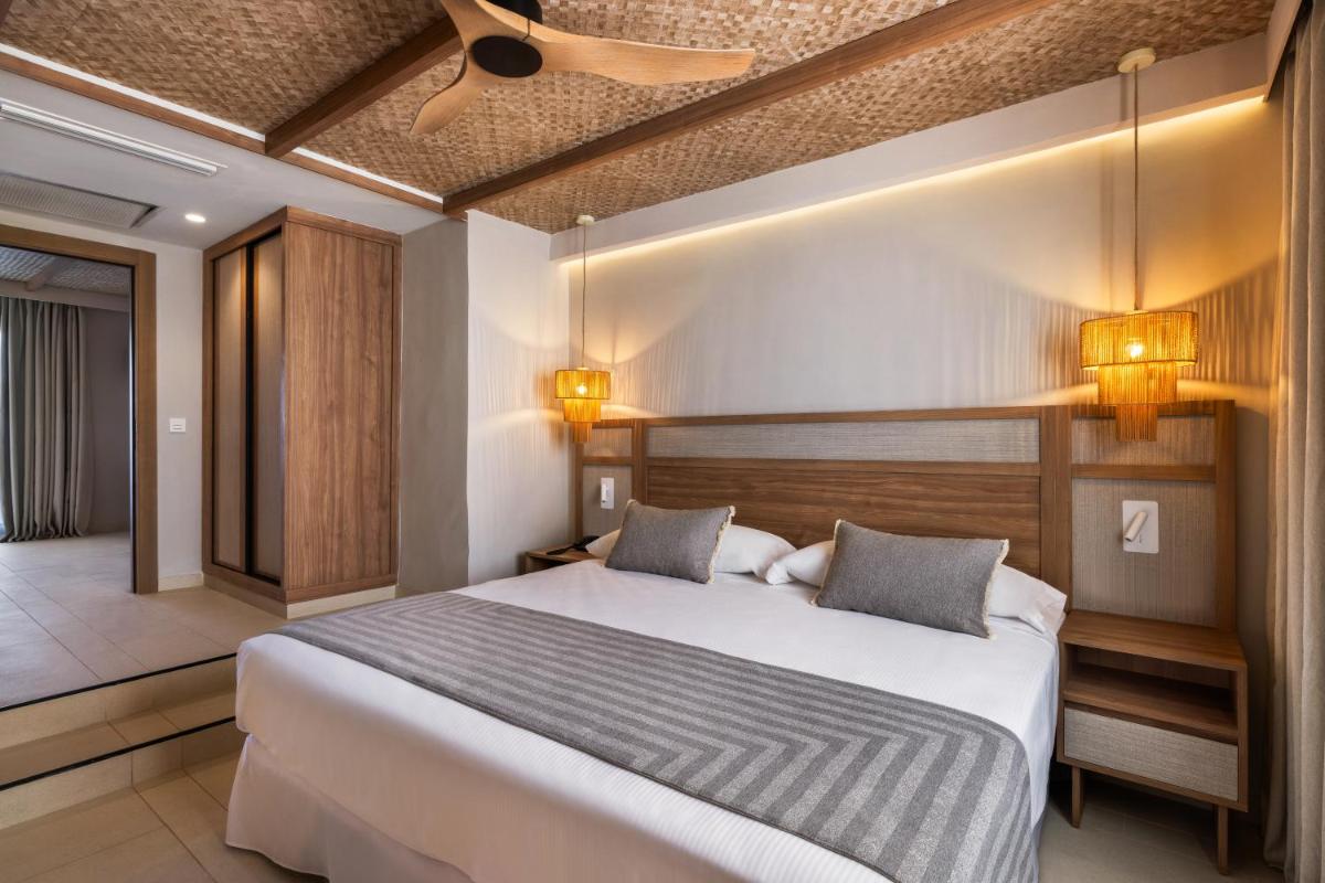 Cama o camas de una habitación en Hotel Riu Palace La Mola