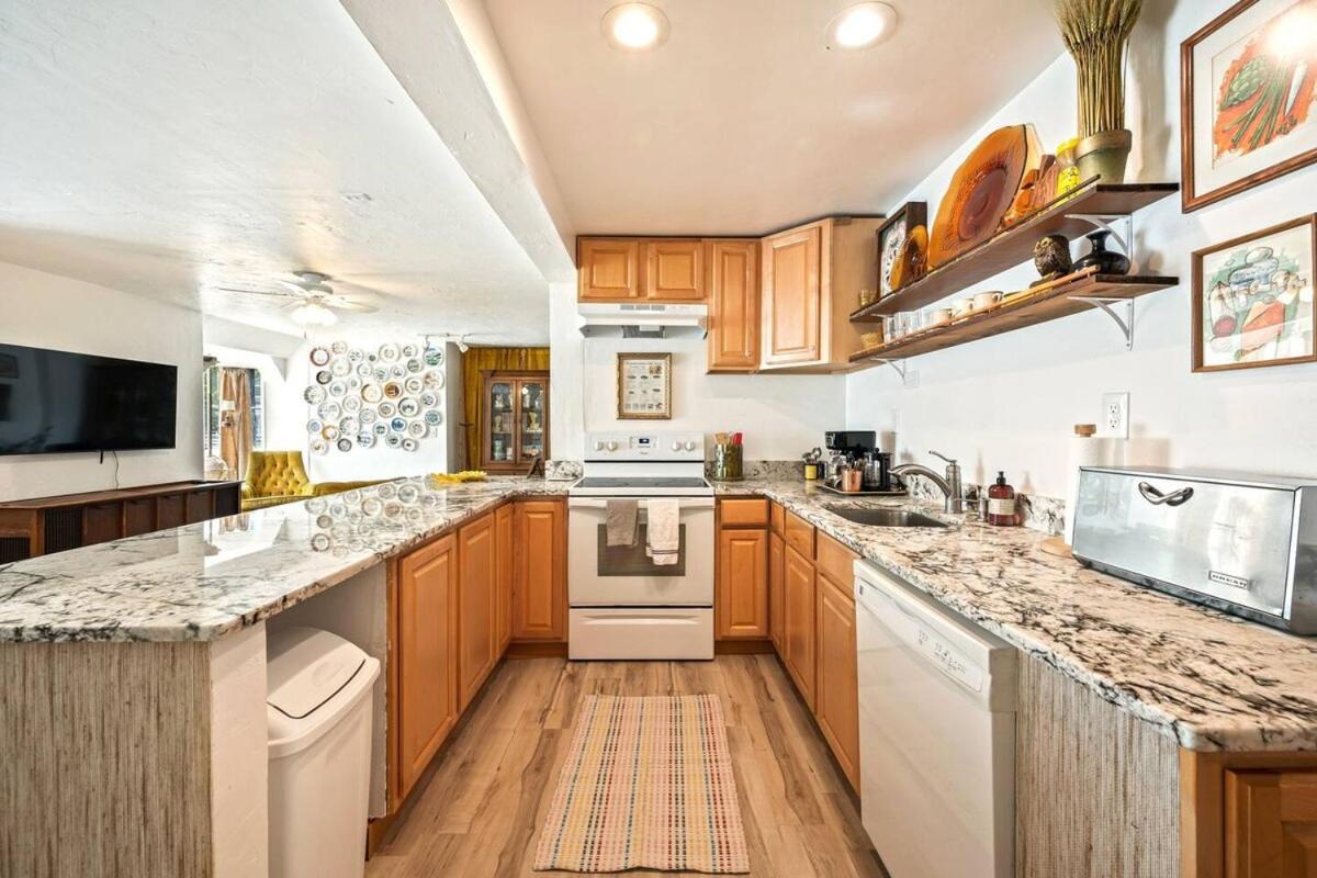 Chickadee Suite - Housity