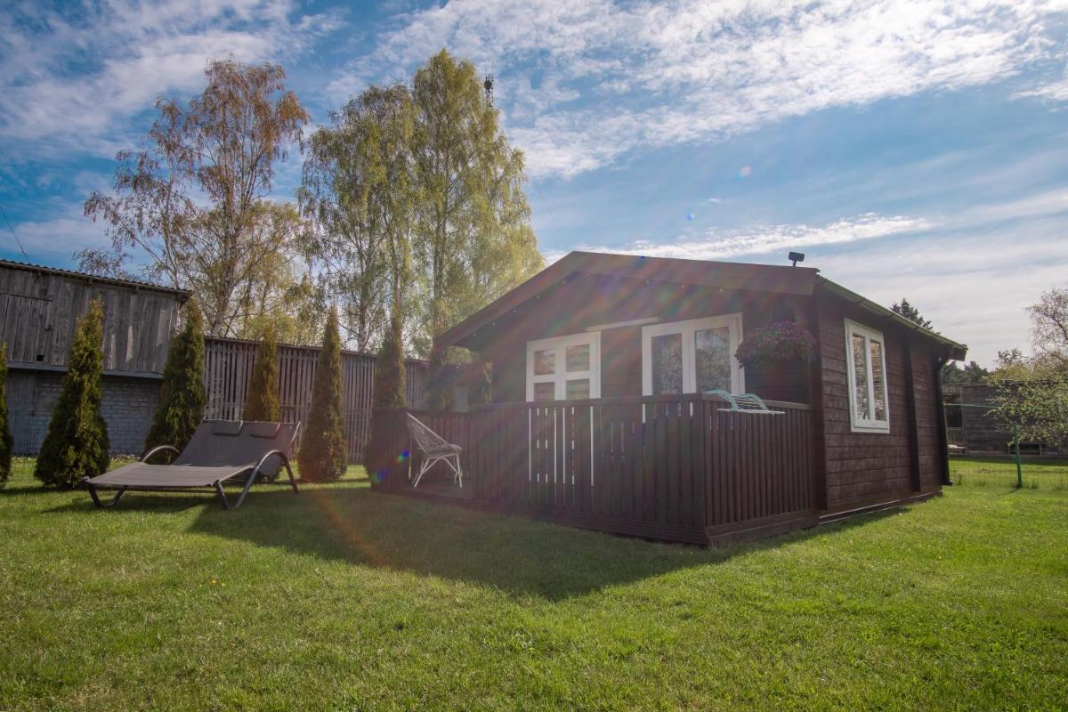 Atpūtas mājiņas Kolkā- Madaras un Rota - Housity