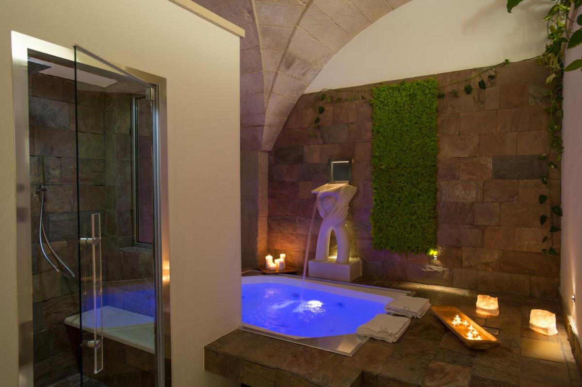 Corte Campanile Boutique B&B - Housity