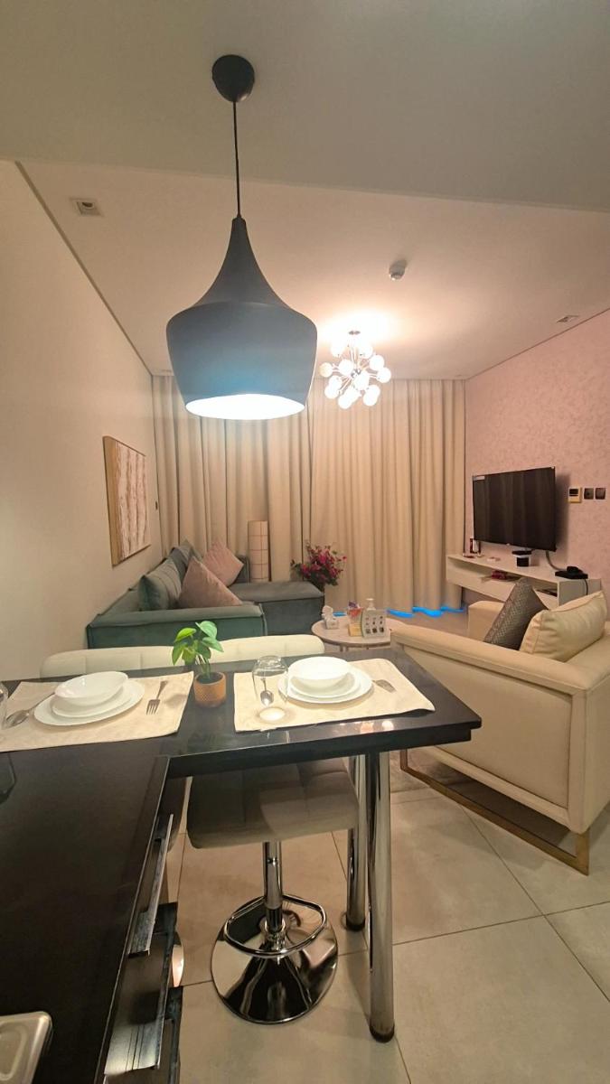 Luxury Romantic Sea View Apartment. - Hizvo