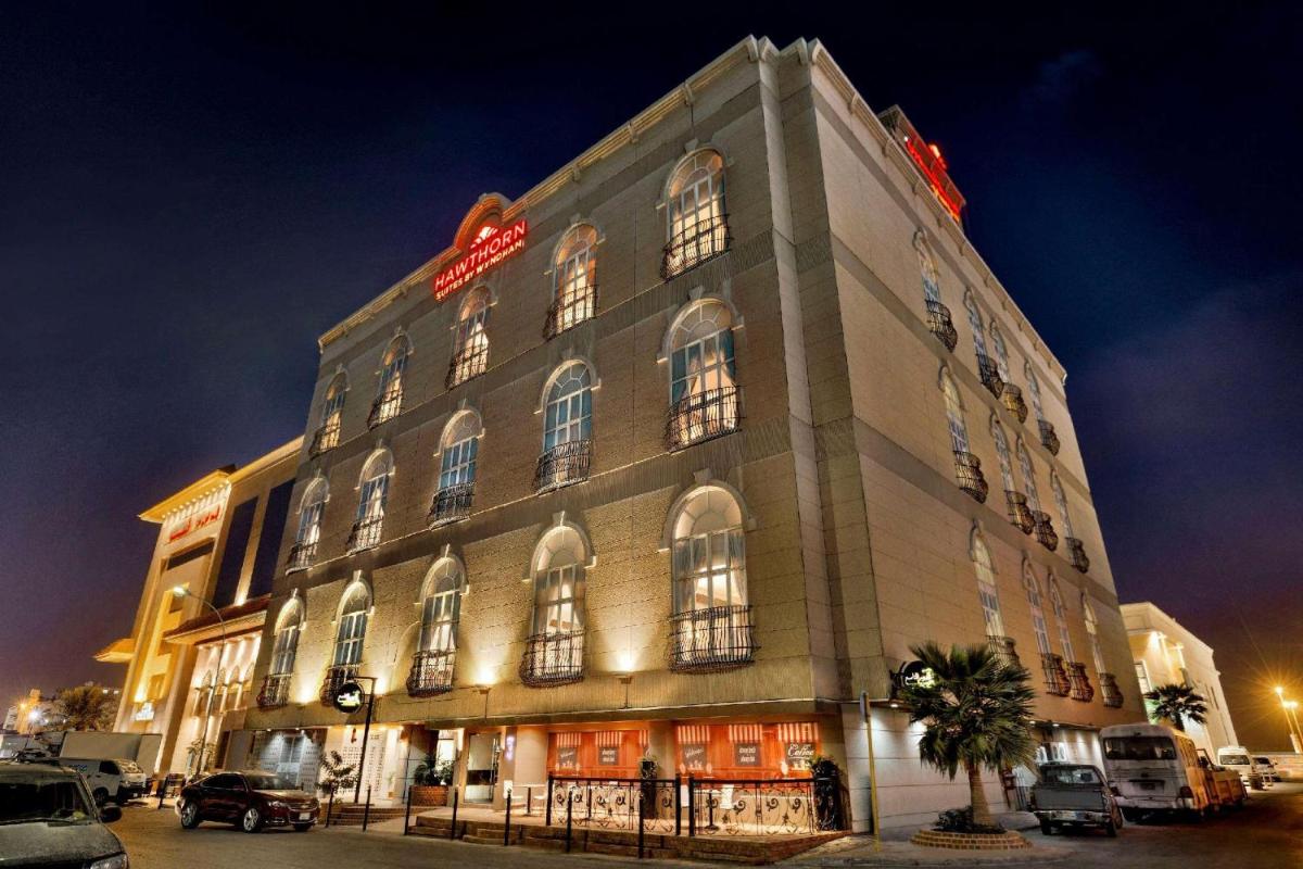 Hawthorn Suites by Wyndham Al Khobar - Hizvo