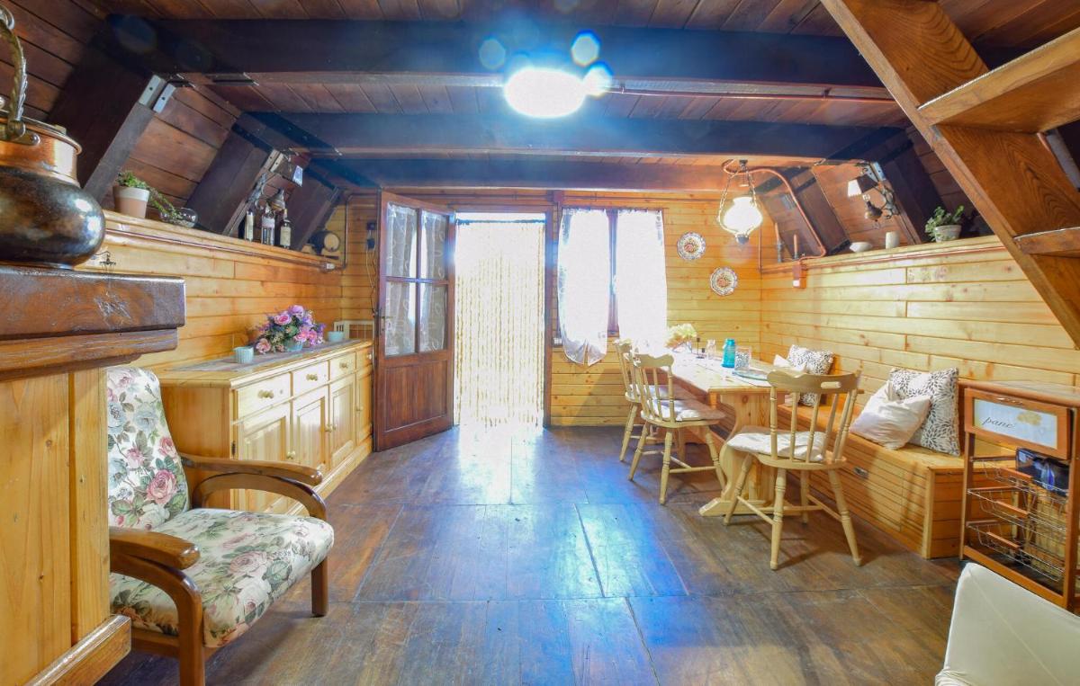 Gorgeous Home In San Romano In Garfagna - Housity