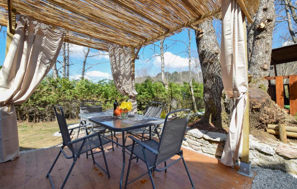 Gorgeous Home In San Romano In Garfagna - Housity