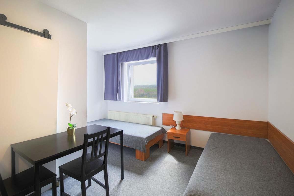 Hotel pod Wieliczką - Housity