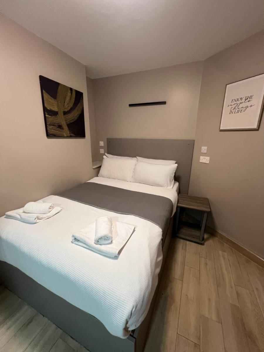 Paragraph Palmers Green - Tottenham Stadium - Housity
