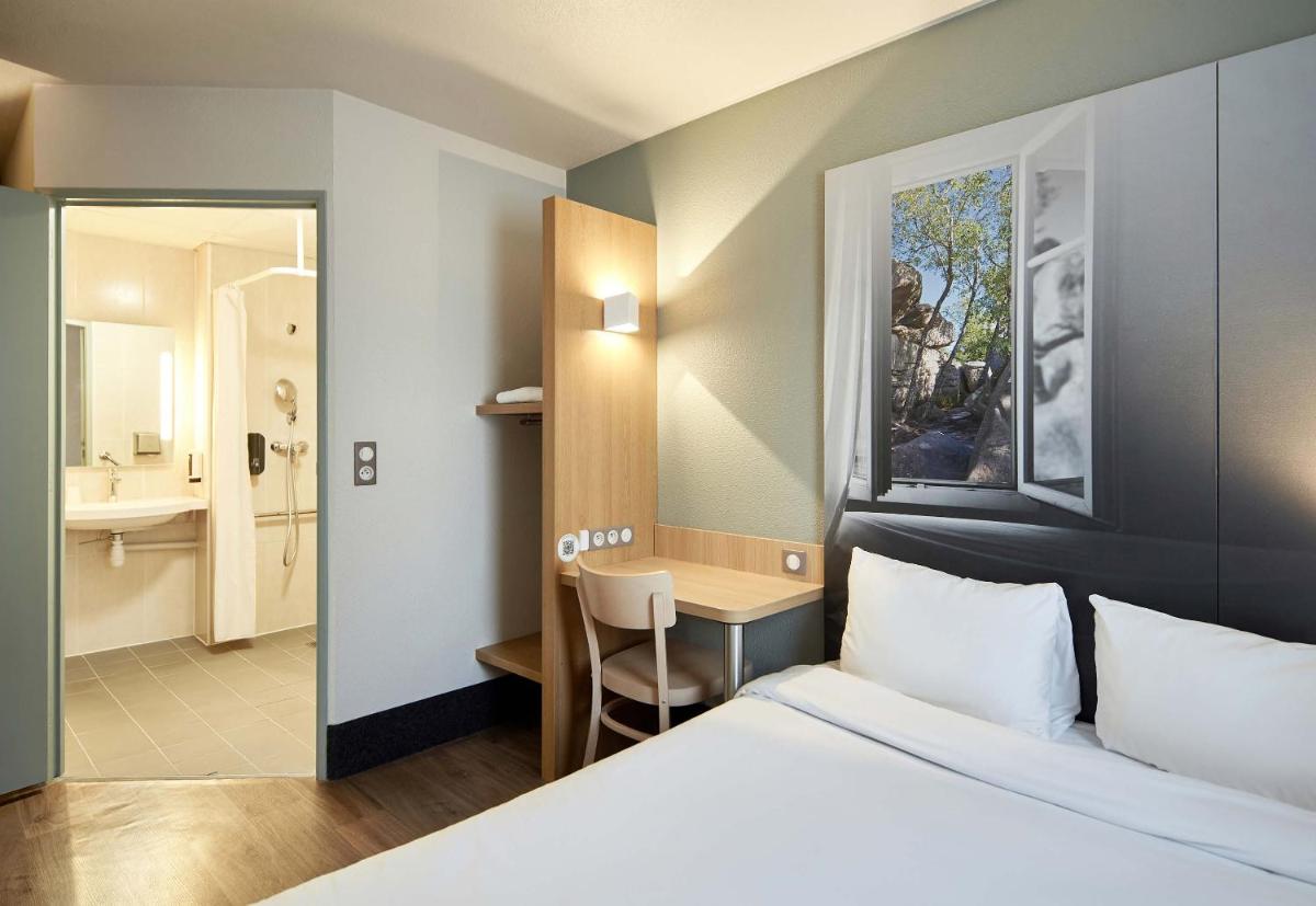 B&B HOTEL Maurepas - Housity