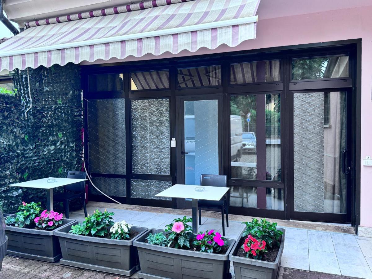 Foresteria La Stazione Pizza, Kebab & Byrek di Hoxha Alma - Housity
