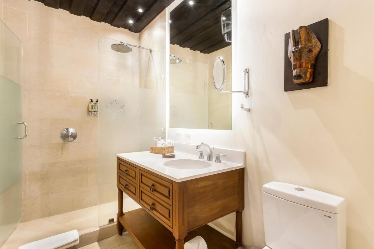 Porta Hotel Antigua - Housity