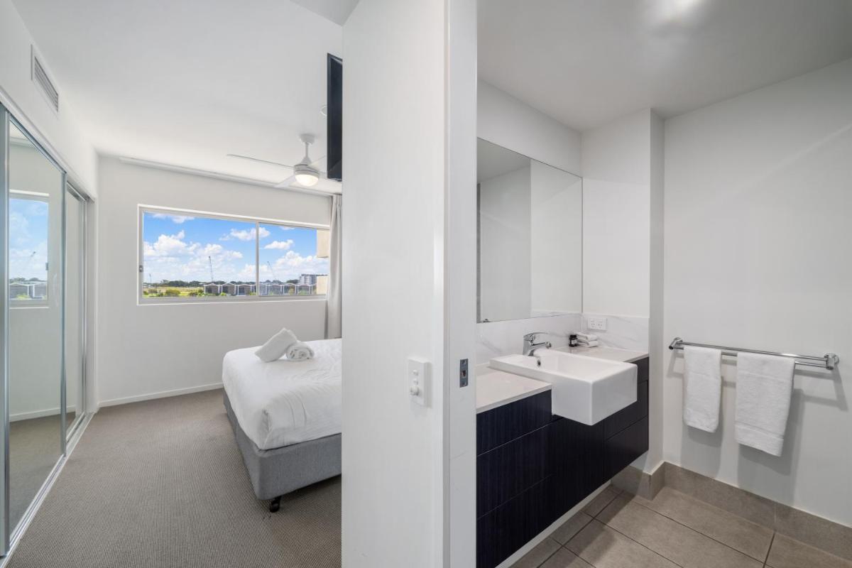 North Shore Oceanside Kawana - Housity
