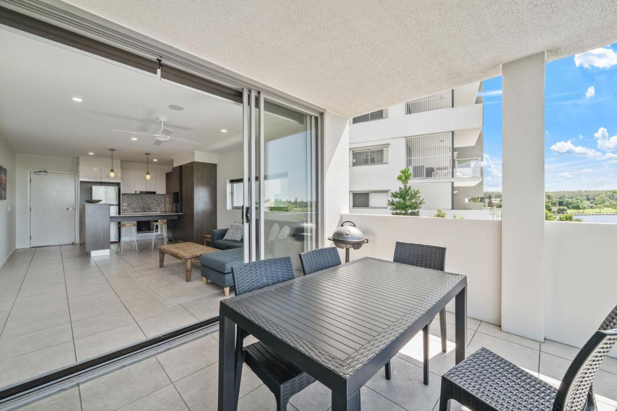 North Shore Oceanside Kawana - Housity