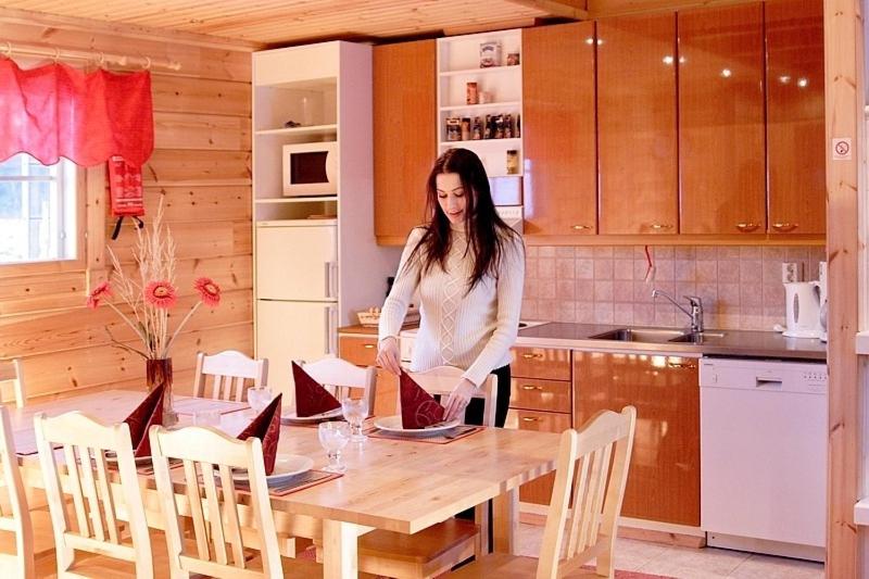Ylä-Saarikko Holiday Cottages - Housity