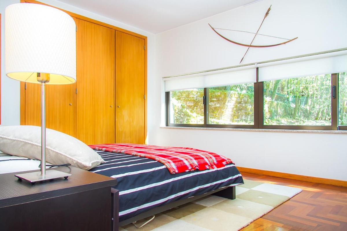 Liiiving in Caminha | Oak Tree Chill House - Housity