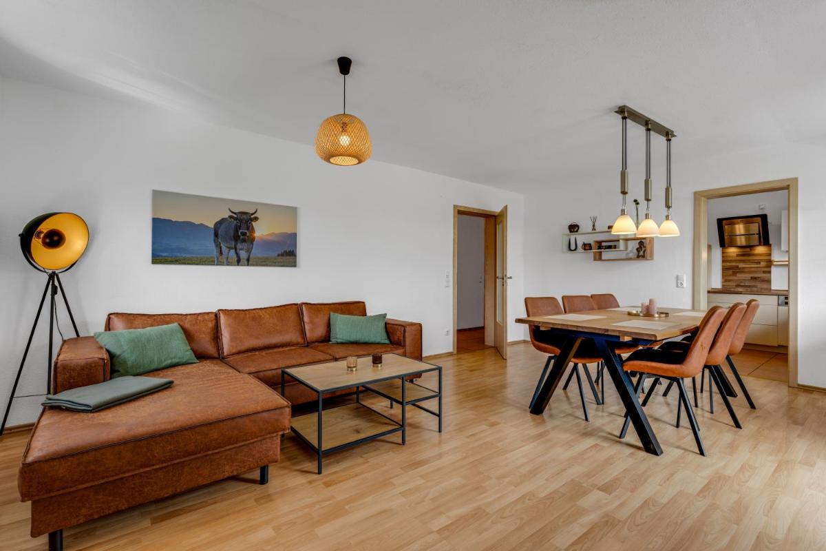 Bauer Haug - Housity