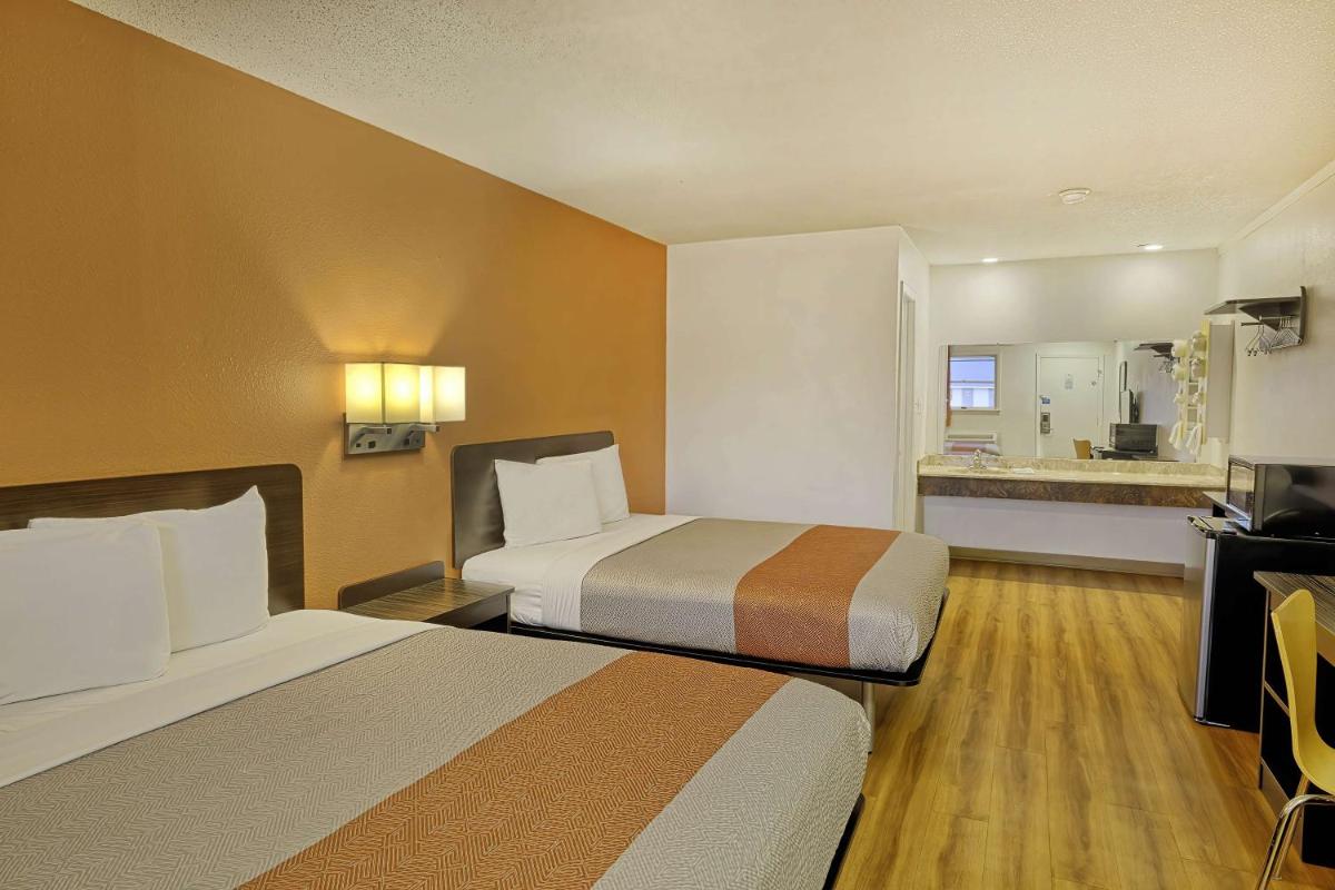 Sullivan Inn - Housity