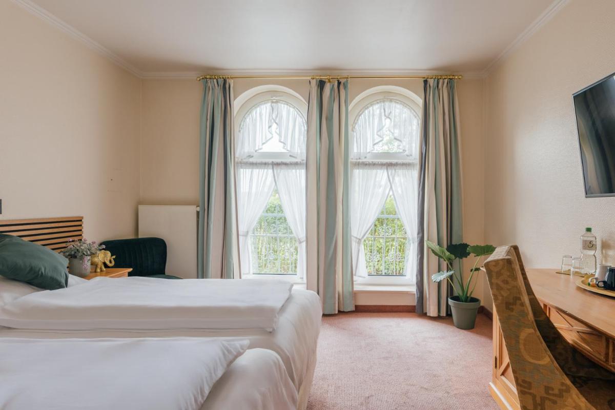Hotel Thesdorfer Hof - Housity