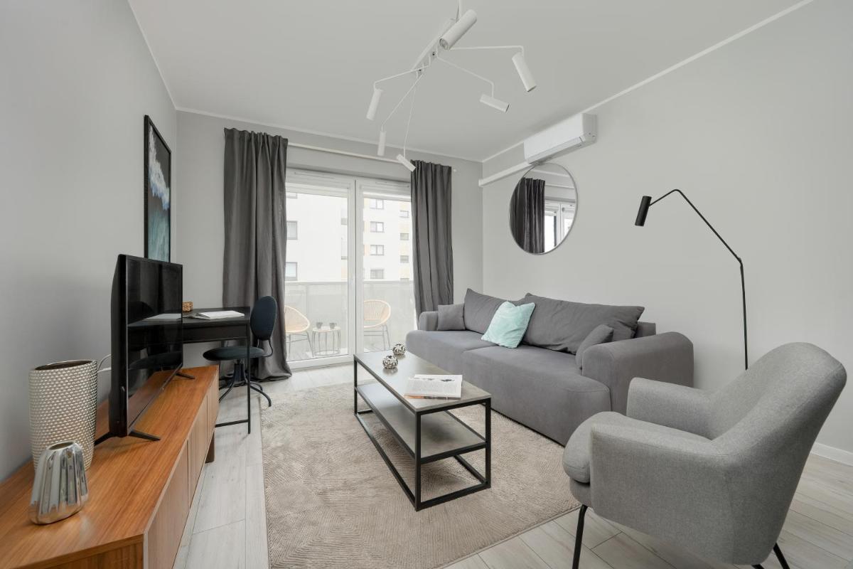 Promenady Green Apartments by Noclegi Renters - Housity