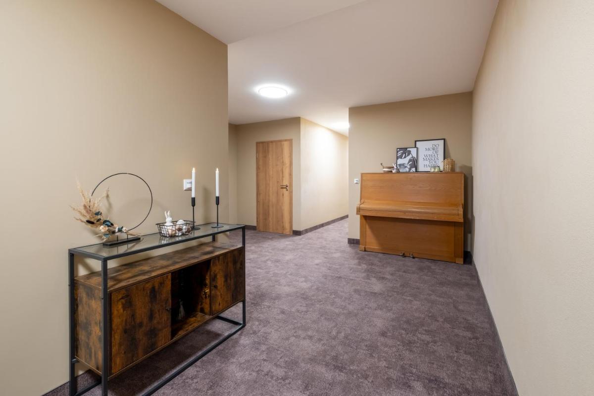 8Rooms - Altstadthotel - Housity
