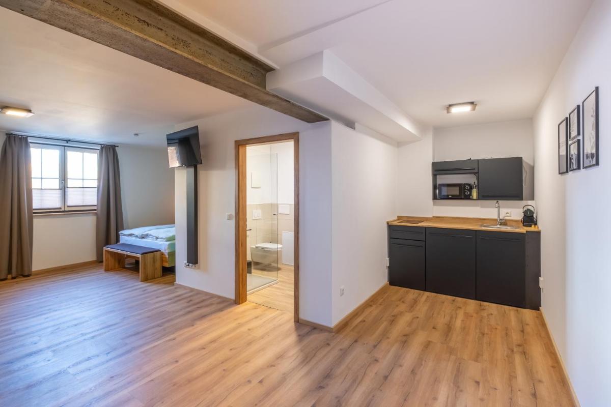 8Rooms - Altstadthotel - Housity