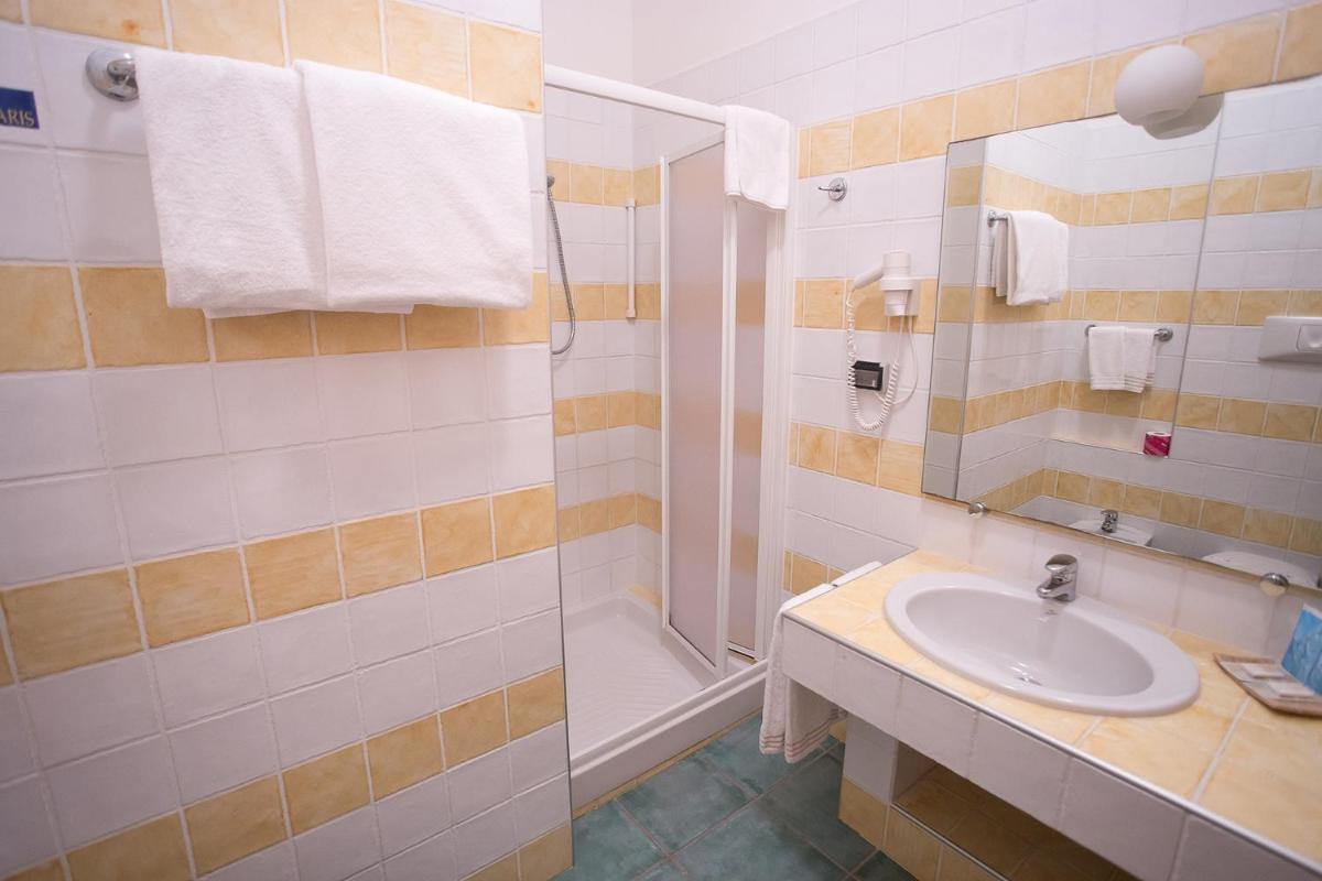 Stella Maris Hotel - Housity