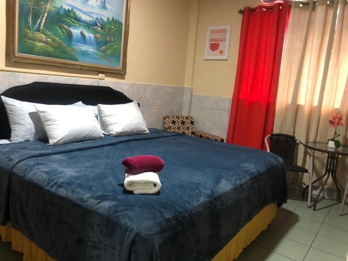 Caribbean Tourist Villa - Housity