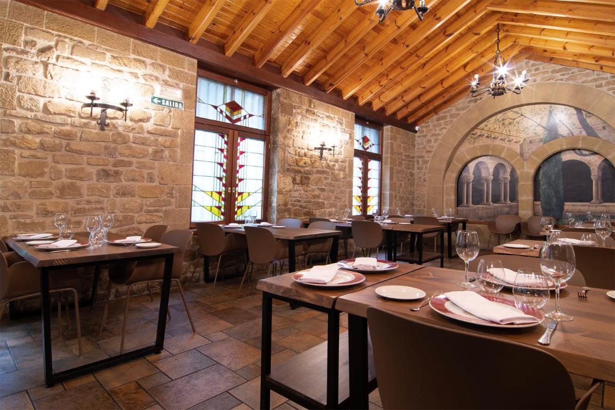 Hotel Beratxa - Housity