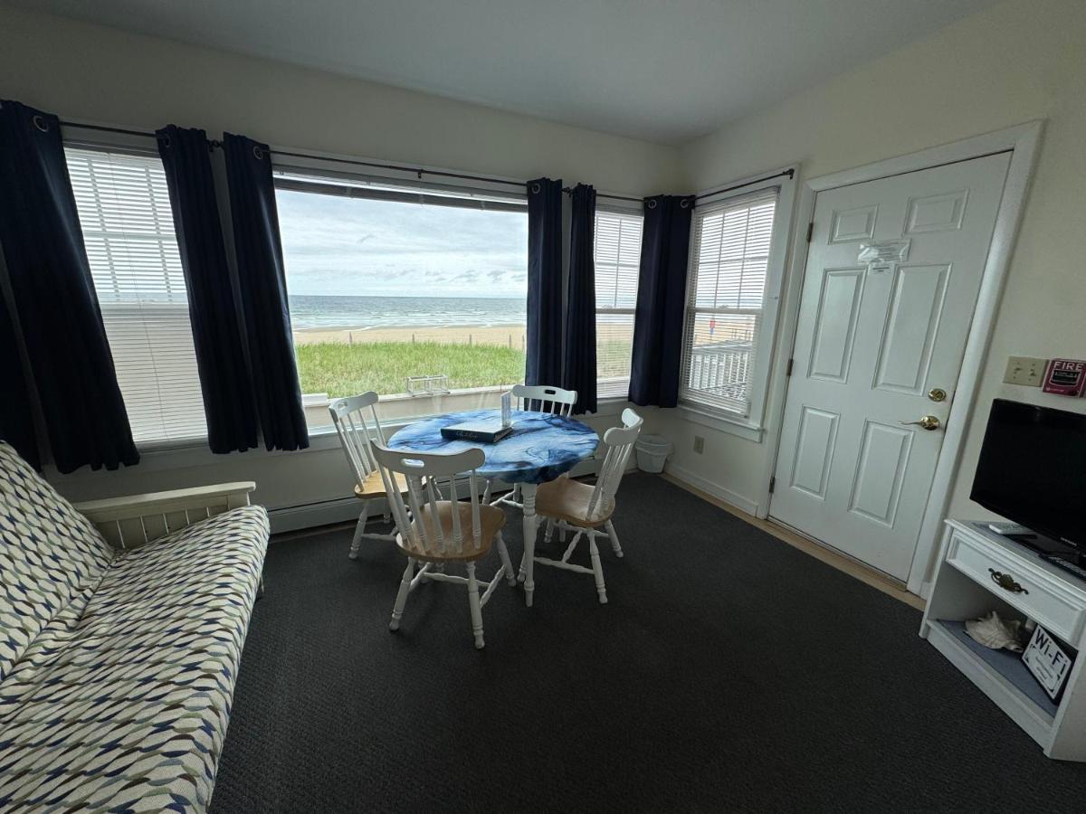 The Beach House - Housity