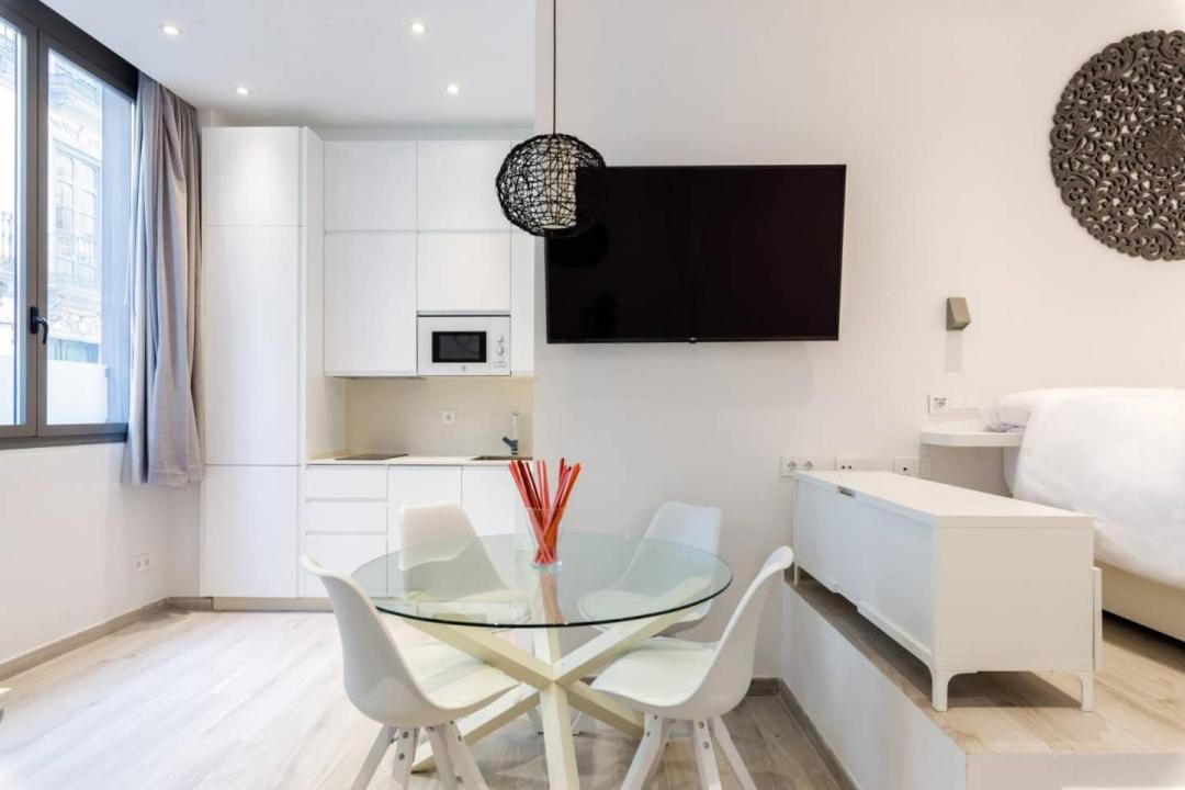 Minty Stay - Studio La Merced - Hizvo