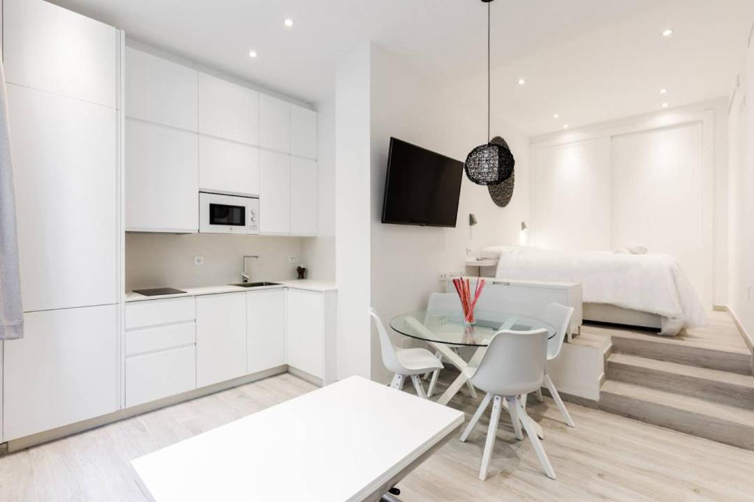 Minty Stay - Studio La Merced - Hizvo