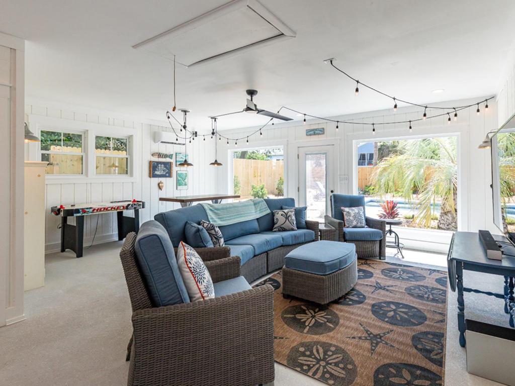 The Oar House - Housity