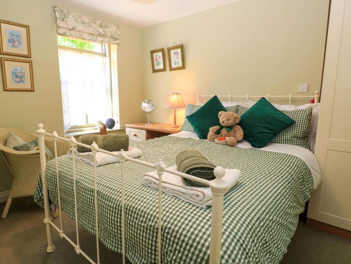 Garden Cottage - Housity