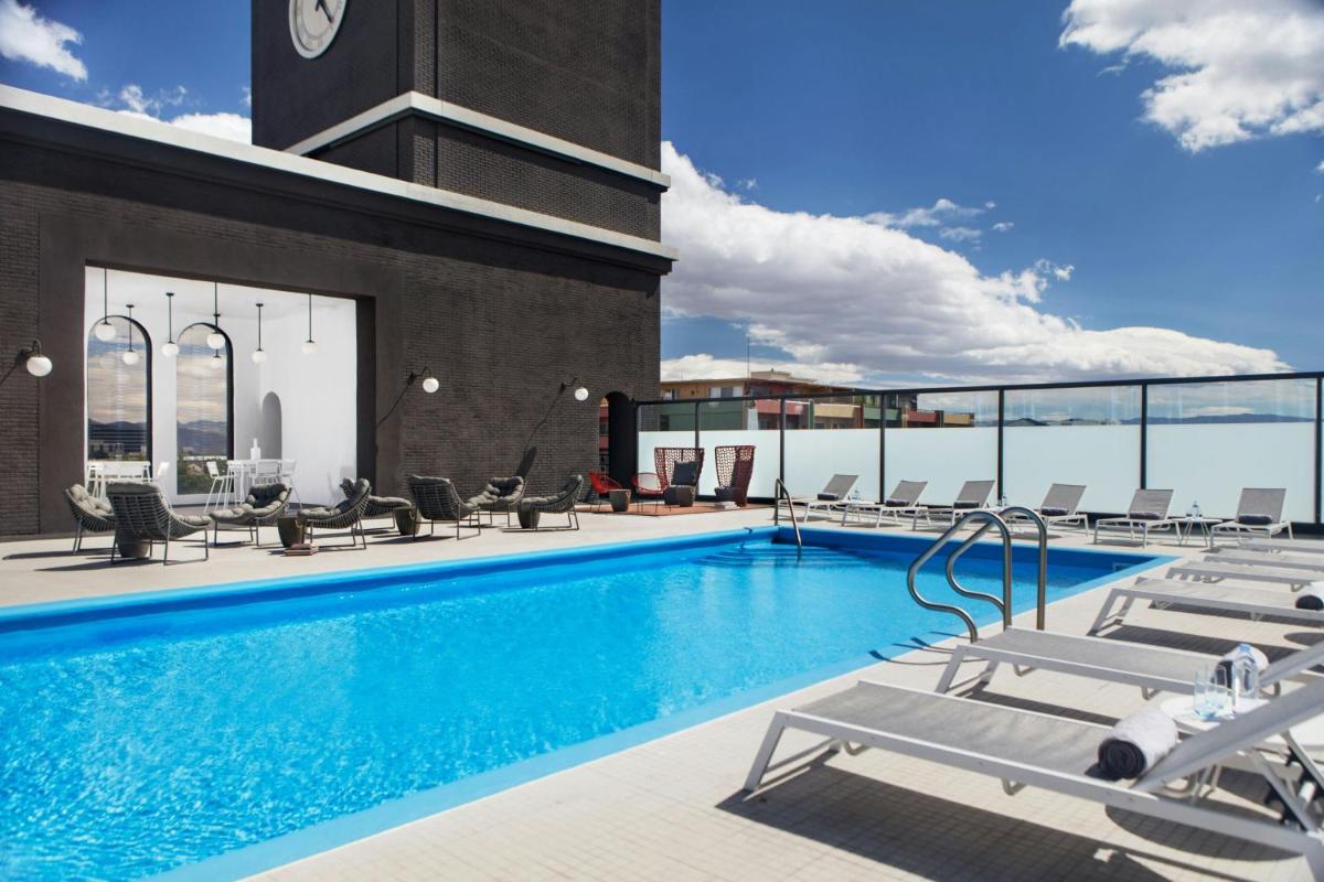 Renaissance Reno Downtown Hotel & Spa - Housity