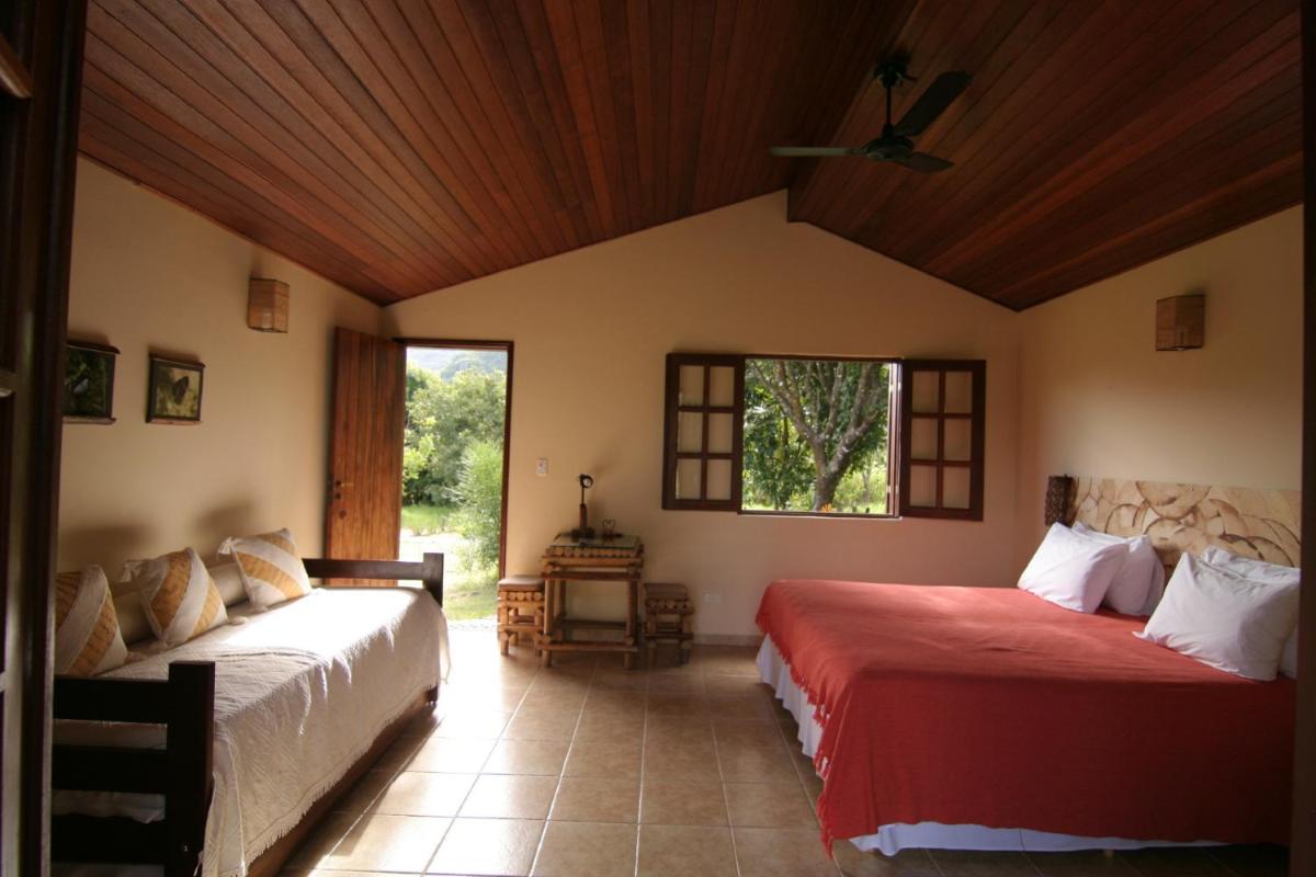 Pousada Vale das Araras - Housity
