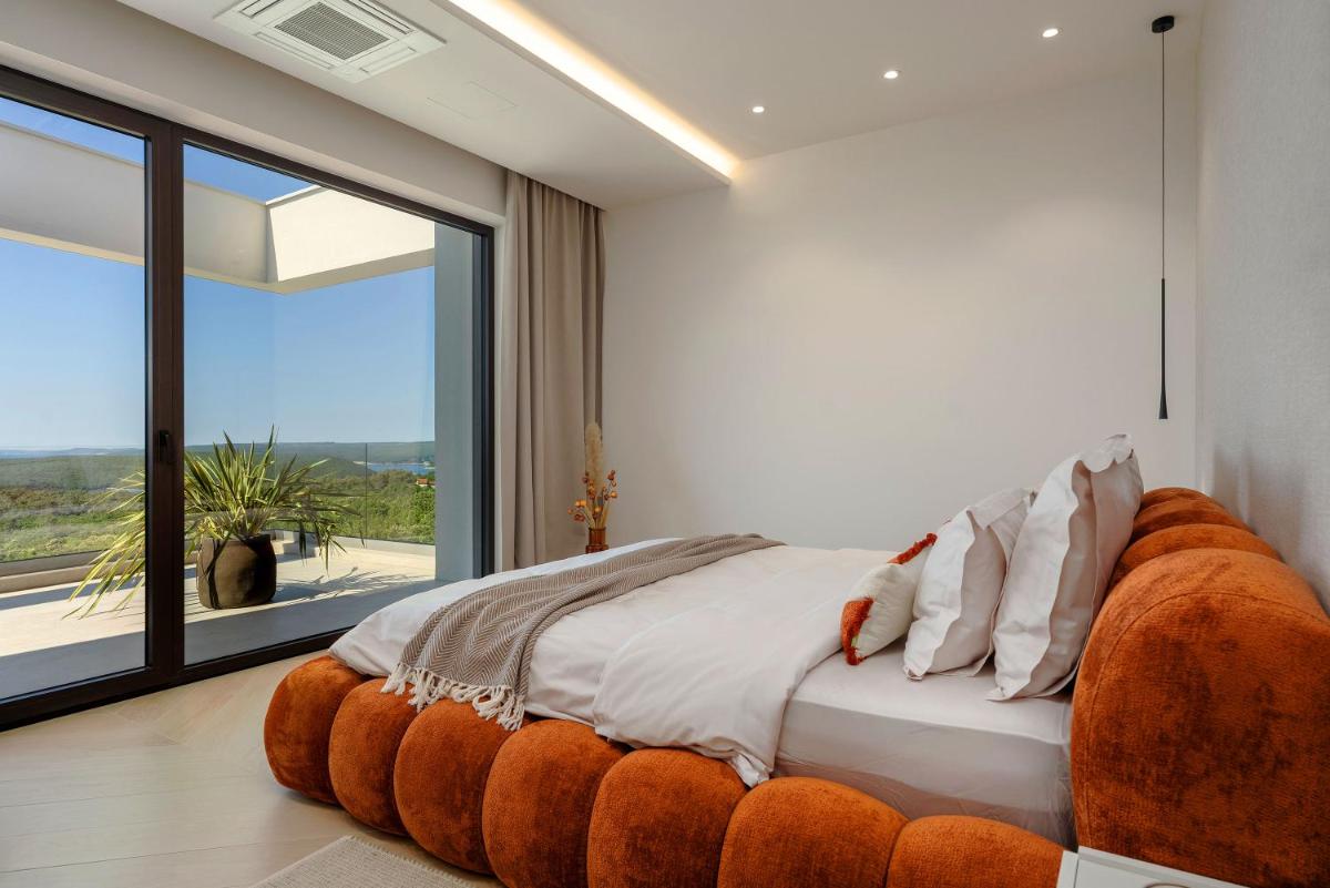 Design Villa Diagonal - Tranquil sea view escape - Housity