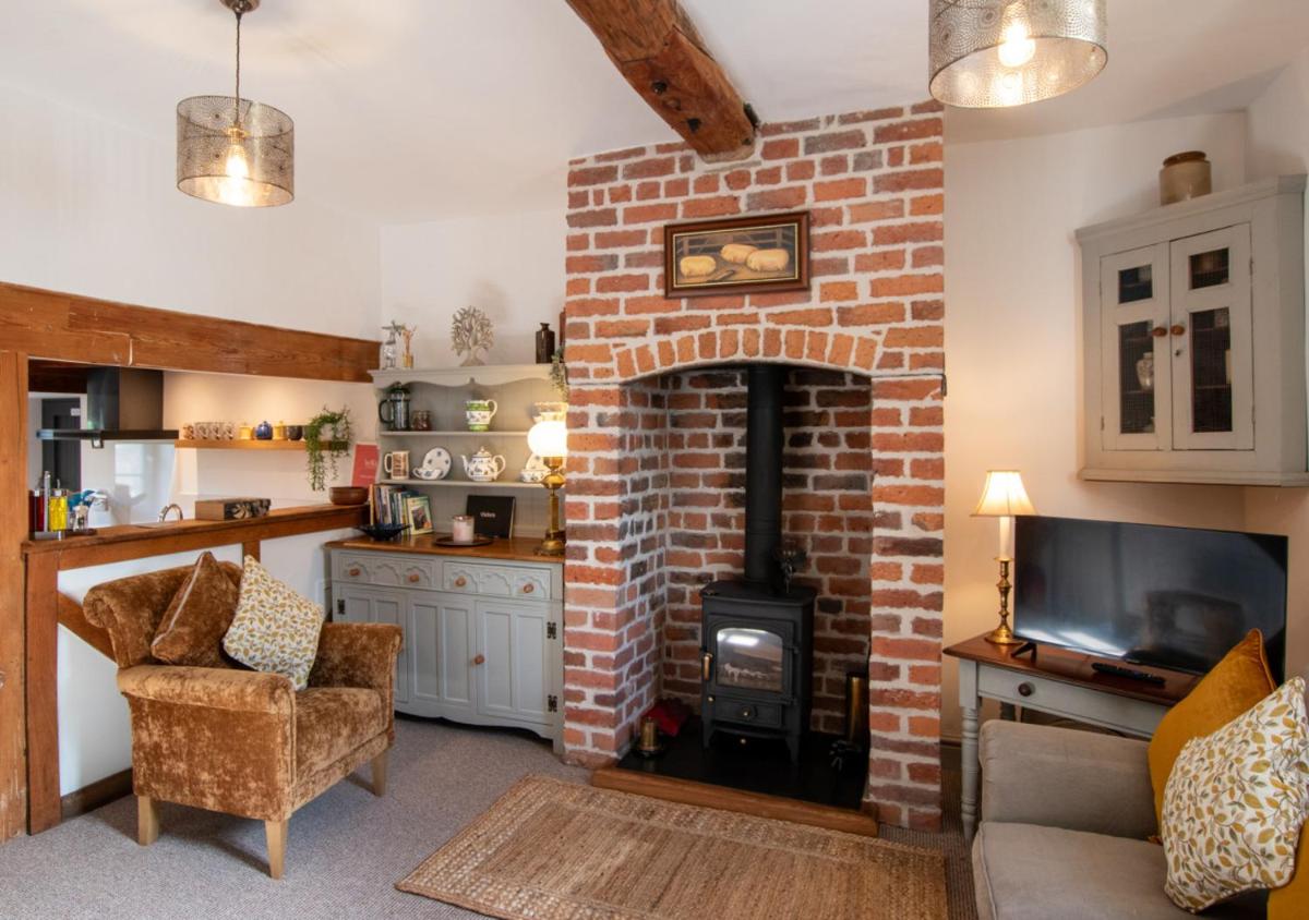 Fiddler's Cottage - Housity