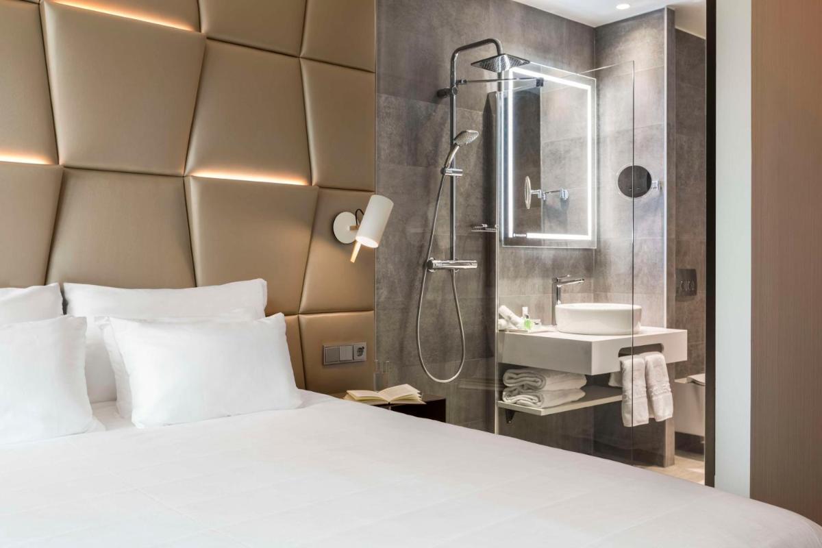 NH Collection Eindhoven Centre - Housity
