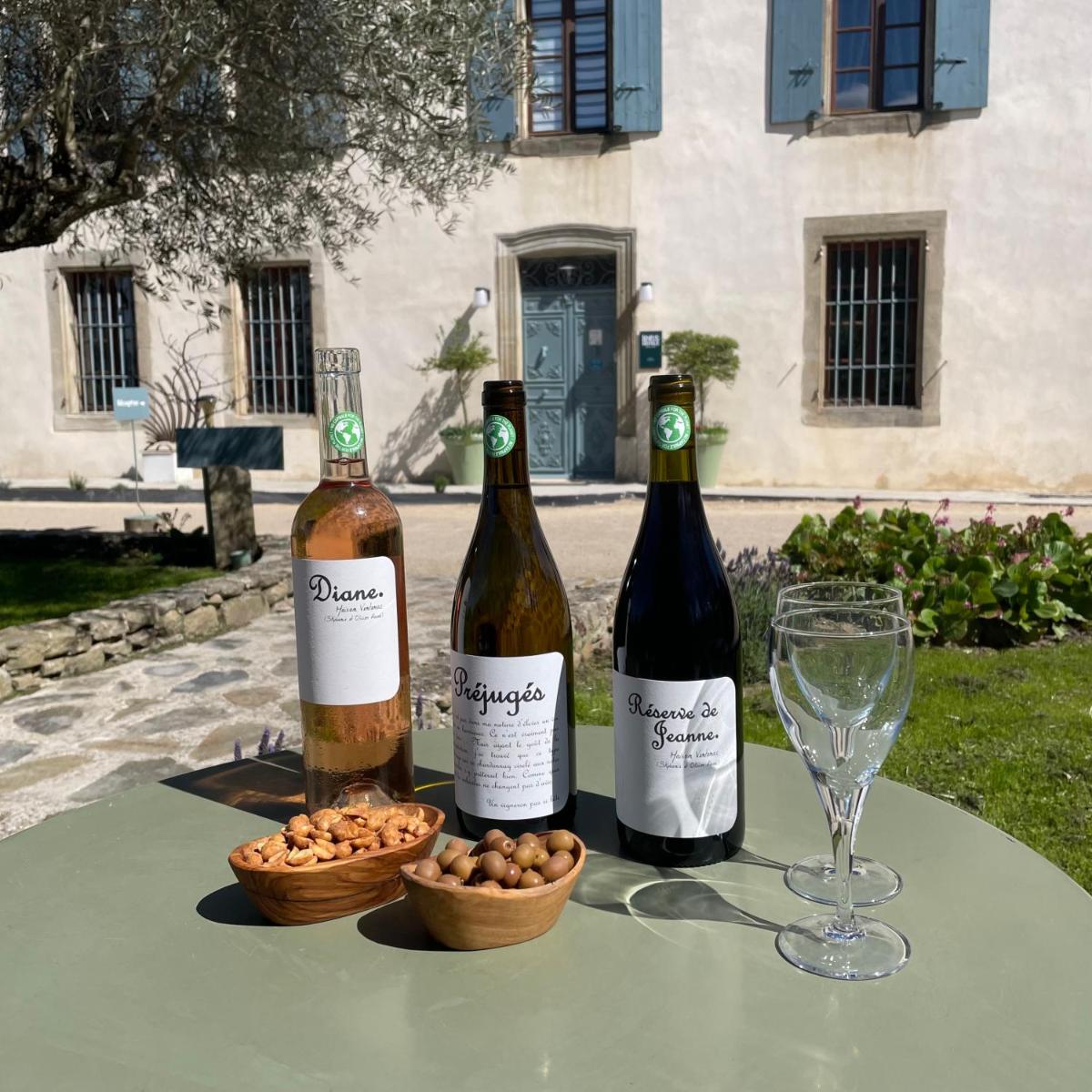 Boissons dans l'établissement Logis Hôtel Château De Palaja