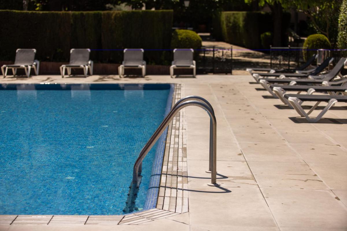 Piscina en o cerca de RVHotels Broquetas Spa Termal