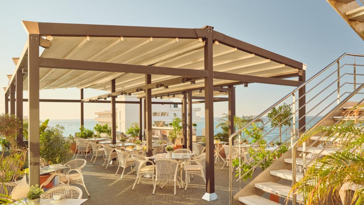 Un balcón o terraza de Fénix Torremolinos - Adults Only Recommended