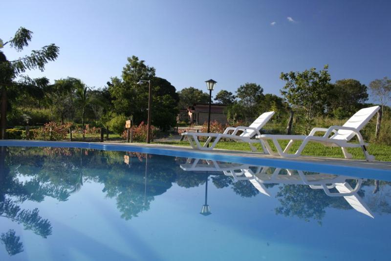 Pousada Vale das Araras - Housity
