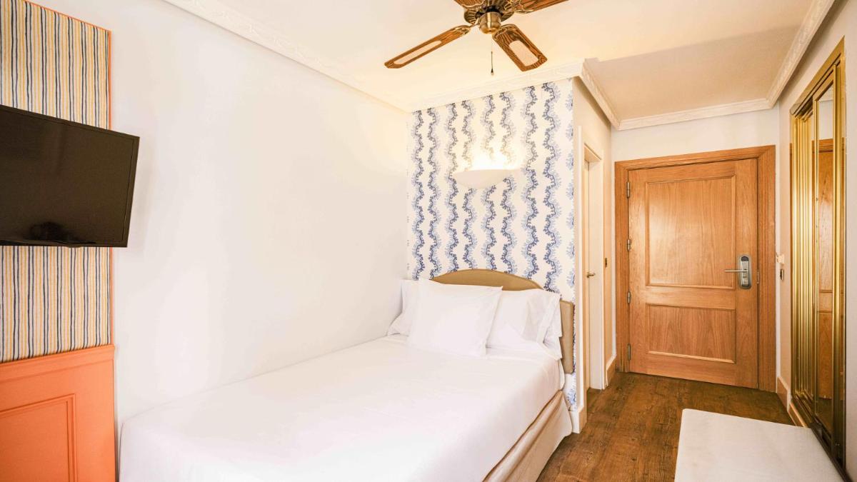 Cama o camas de una habitación en Fénix Torremolinos - Adults Only Recommended