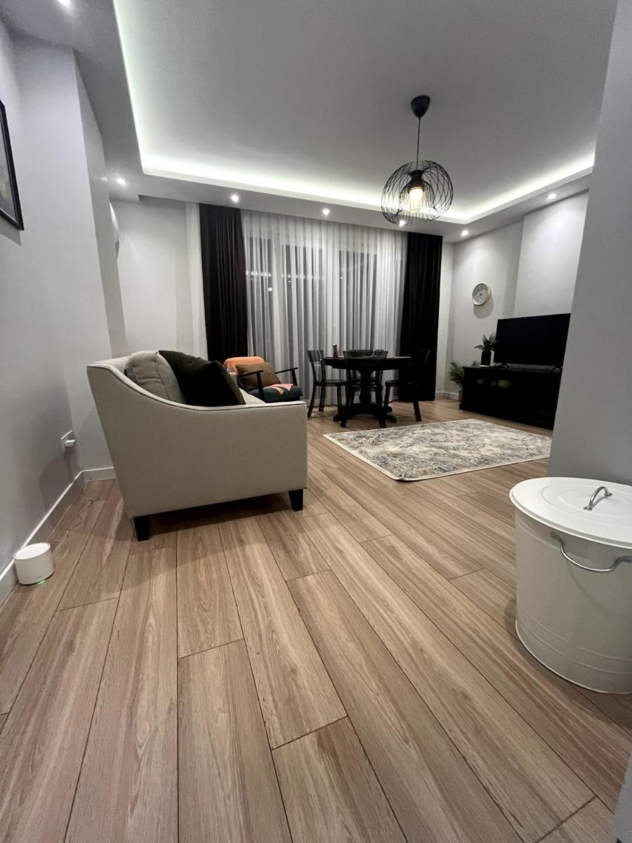 Istanbul Bostanci Family Modern Residence with Pool - Housity