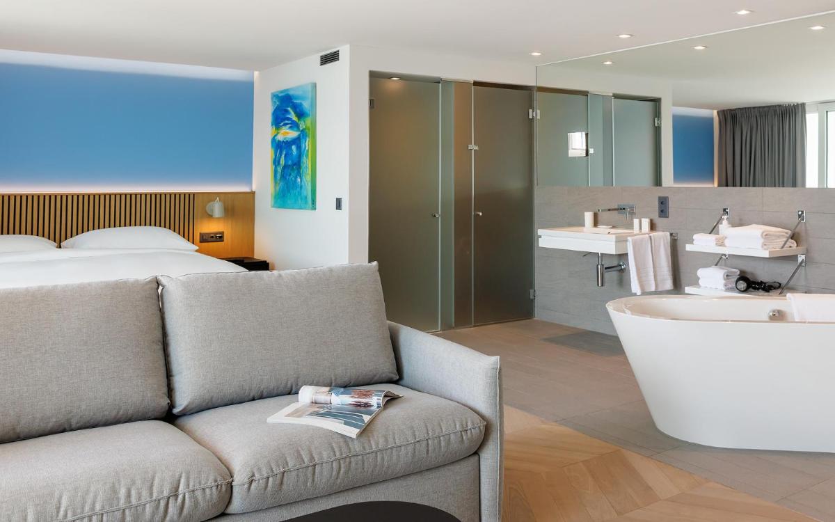 Campus Hotel Hertenstein - Housity