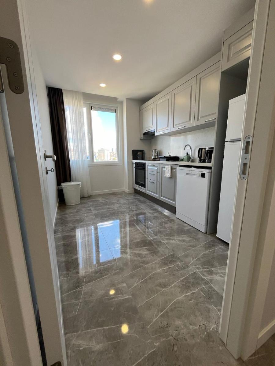 Istanbul Bostanci Luxury 2 Bedroom Apartment with Pool - Housity
