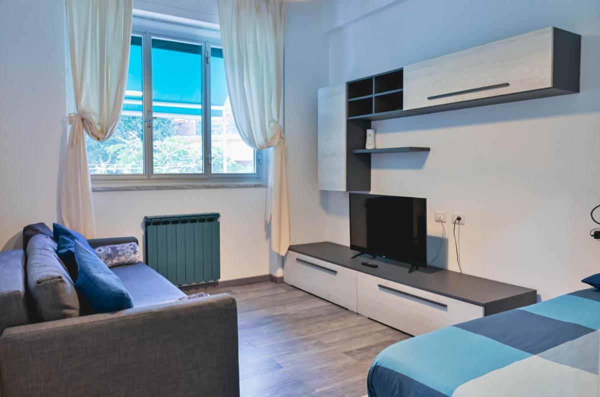Le Due Baie e le Cinque Terre - Housity