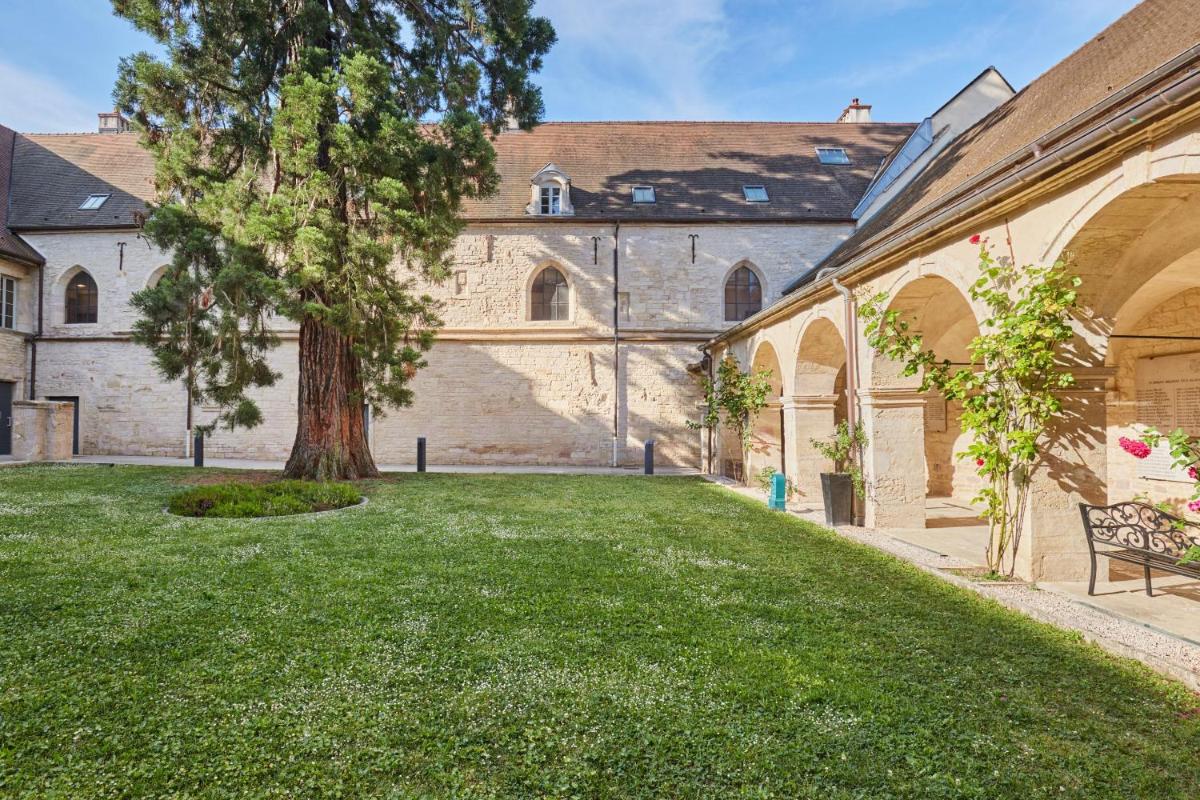 Jardin de l'établissement Appart'hôtel Odalys City - Dijon Centre Les Cordeliers
