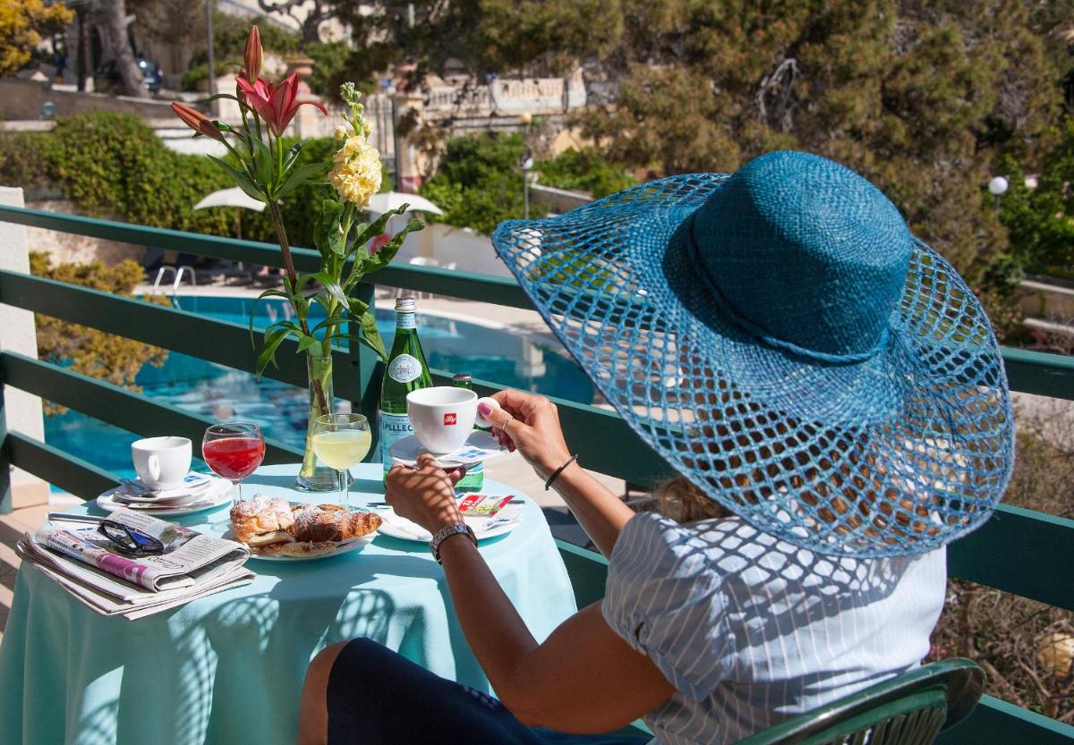 Hotel Terminal - Caroli Hotels - Housity