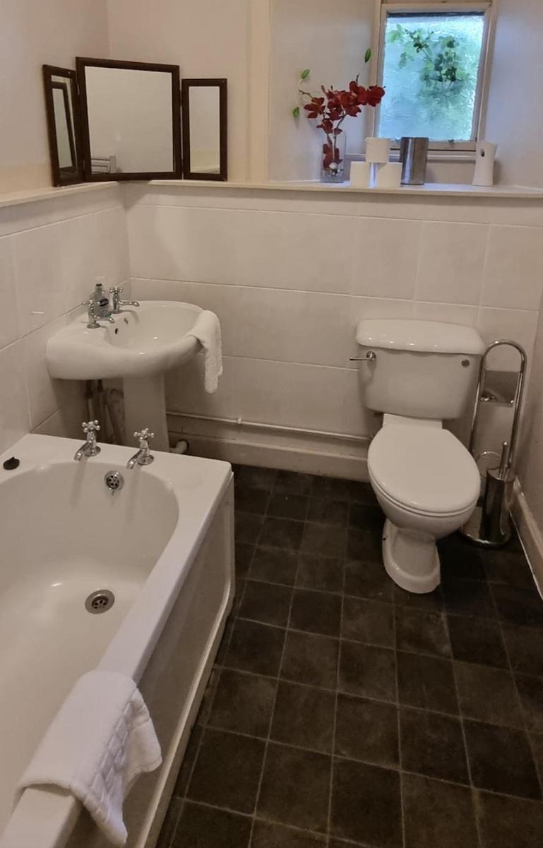 Kirkhill Estate Rooms - Housity