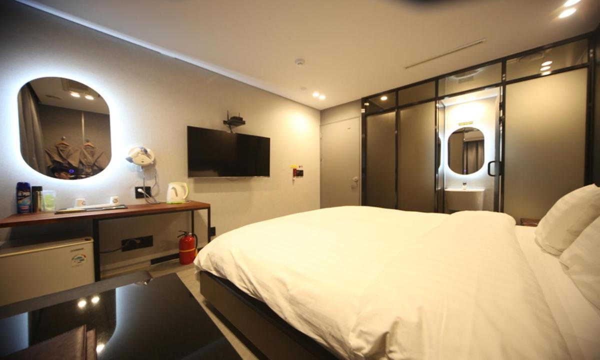 Life Style S Hotel - Housity
